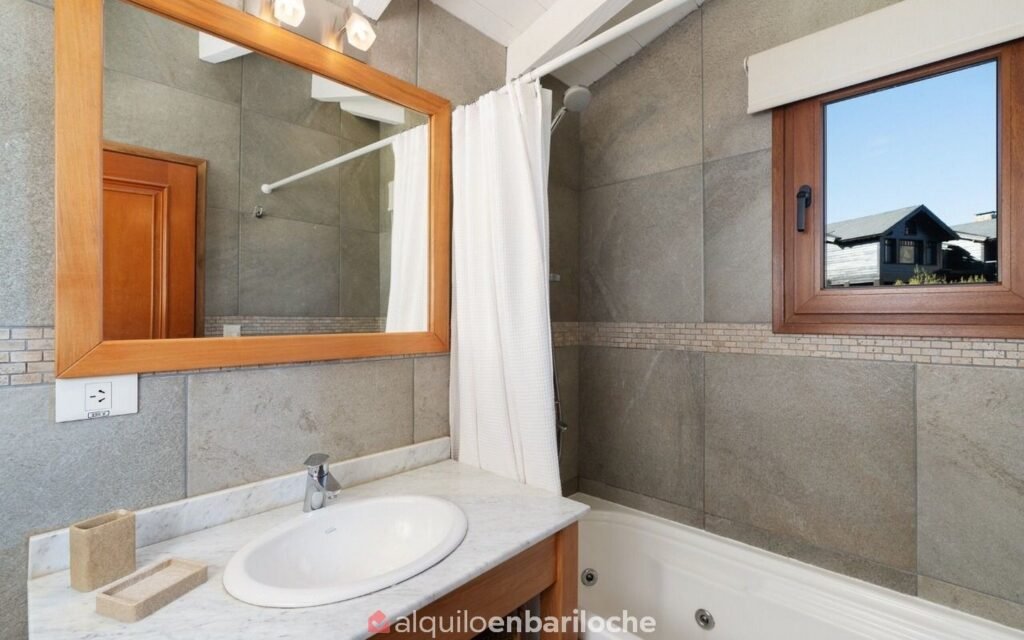 Departamento dúplex para 8 en Arelauquen, con balcón y parrilla, foto 23