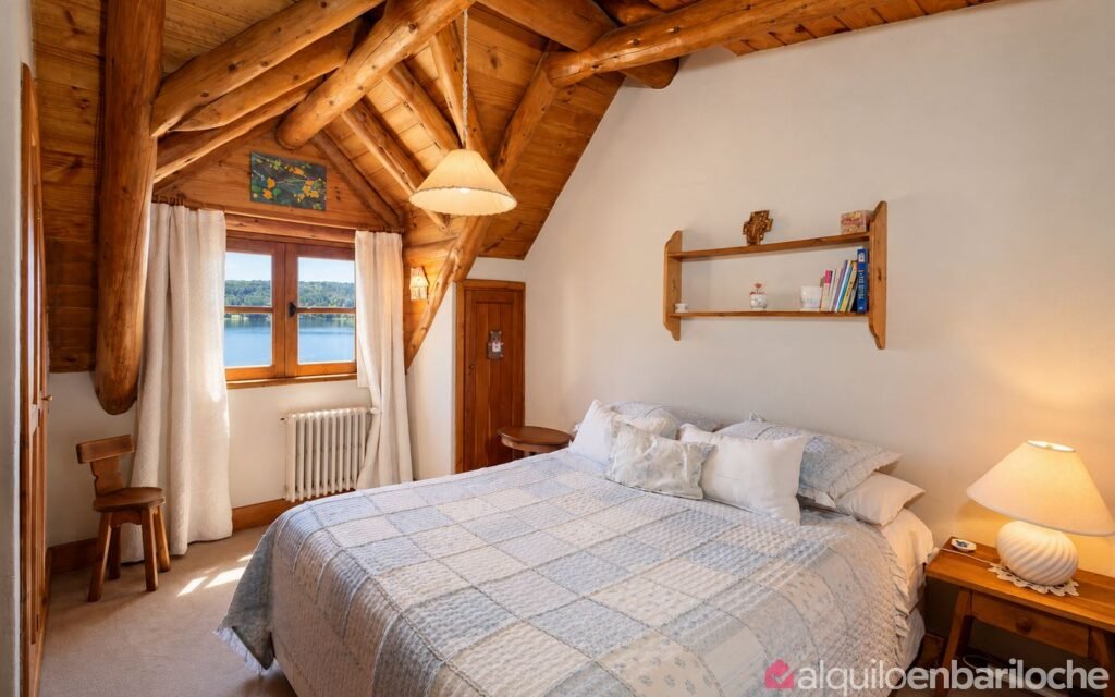 Casa con costa, playa y muelle privado sobre el Nahuel Huapi, para 11, foto 29