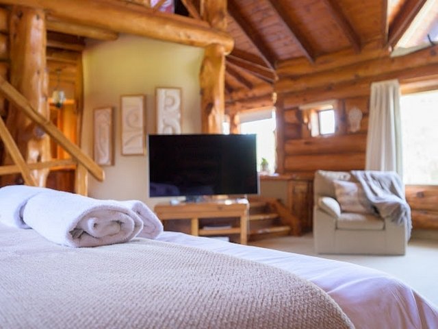 Casa con Costa de Lago, Playa, Muelle y Piscina Climatizada en Bariloche