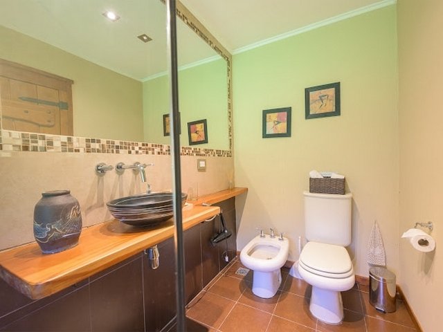 Casa con Costa de Lago, Playa, Muelle y Piscina Climatizada en Bariloche