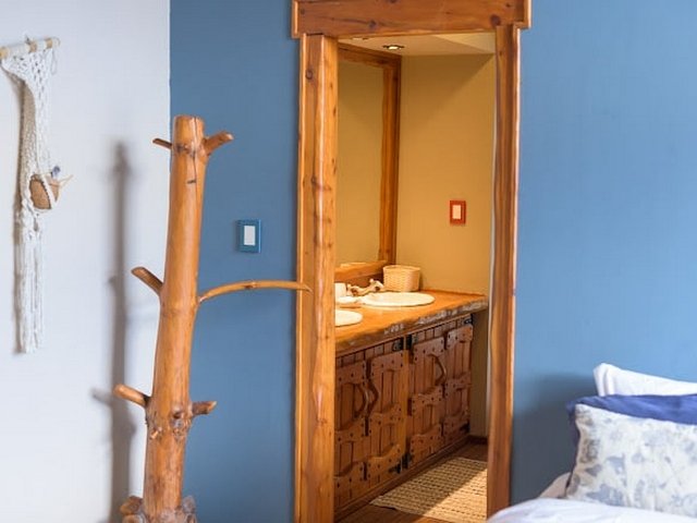Casa con Costa de Lago, Playa, Muelle y Piscina Climatizada en Bariloche