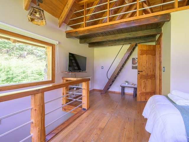 Casa con Costa de Lago, Playa, Muelle y Piscina Climatizada en Bariloche