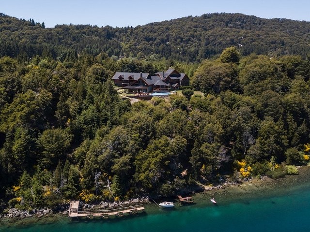Casa con Costa de Lago, Playa, Muelle y Piscina Climatizada en Bariloche