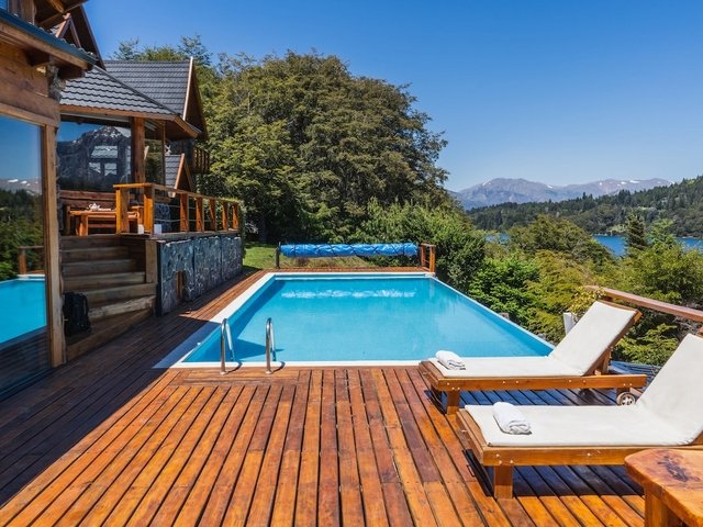 Casa con Costa de Lago, Playa, Muelle y Piscina Climatizada en Bariloche