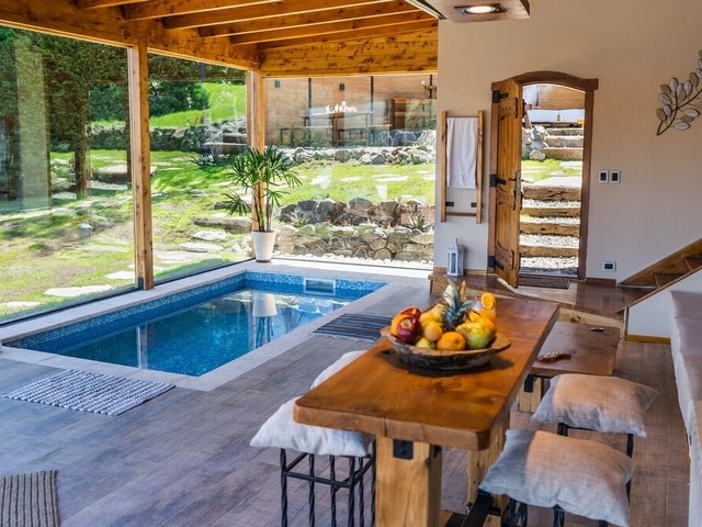 Casa con Costa de Lago, Playa, Muelle y Piscina Climatizada en Bariloche