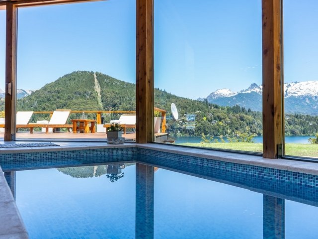 Casa con Costa de Lago, Playa, Muelle y Piscina Climatizada en Bariloche