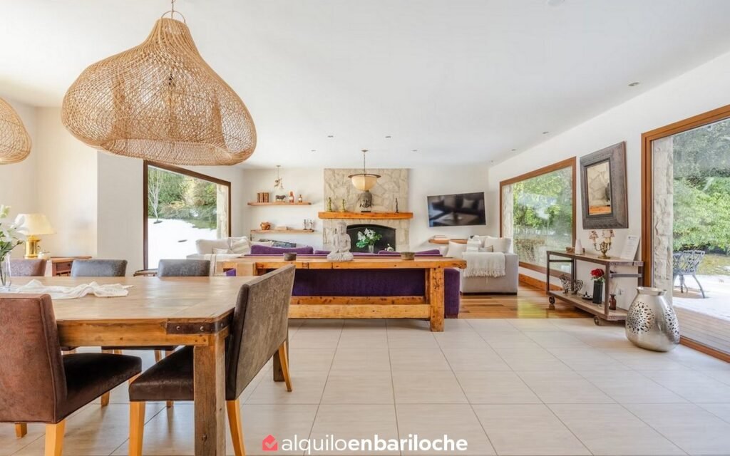 Casa con spa y quincho en Arelauquen para 10 personas