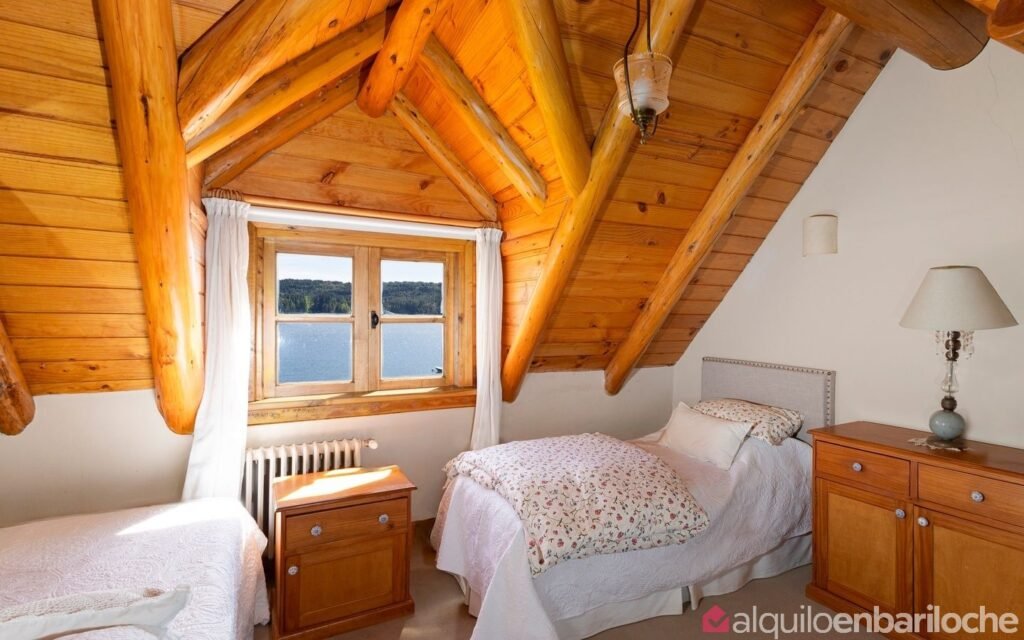 Casa con costa, playa y muelle privado sobre el Nahuel Huapi, para 11, foto 26