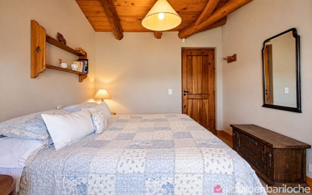 Casa con costa, playa y muelle privado sobre el Nahuel Huapi, para 11, foto 31