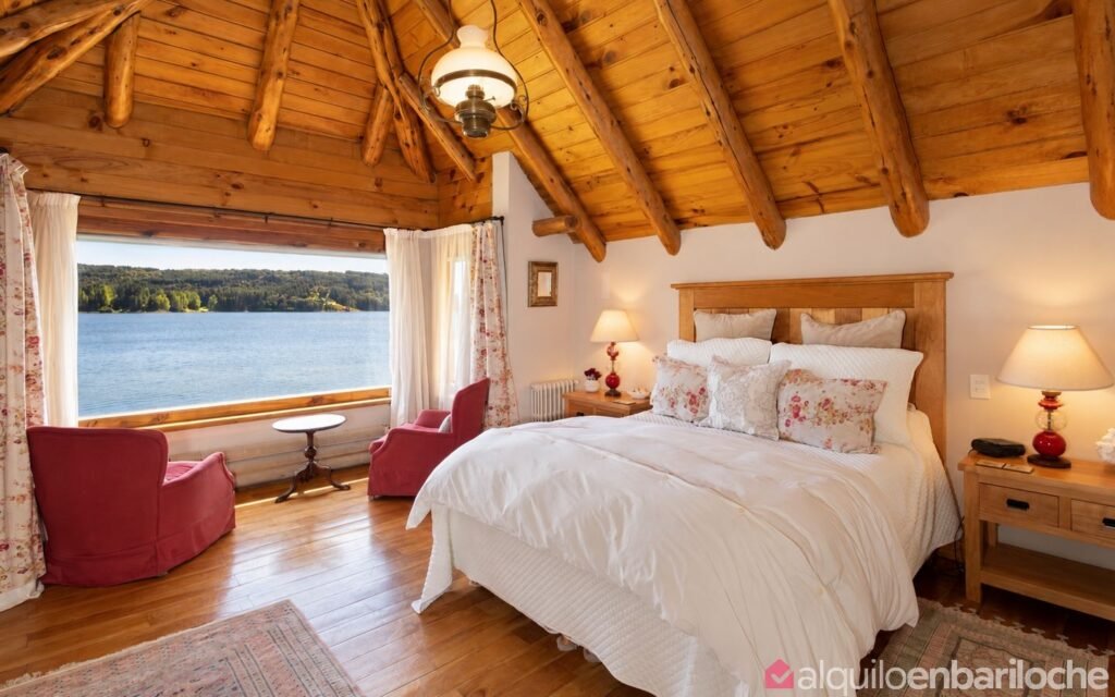 Casa con costa, playa y muelle privado sobre el Nahuel Huapi, para 11, foto 15