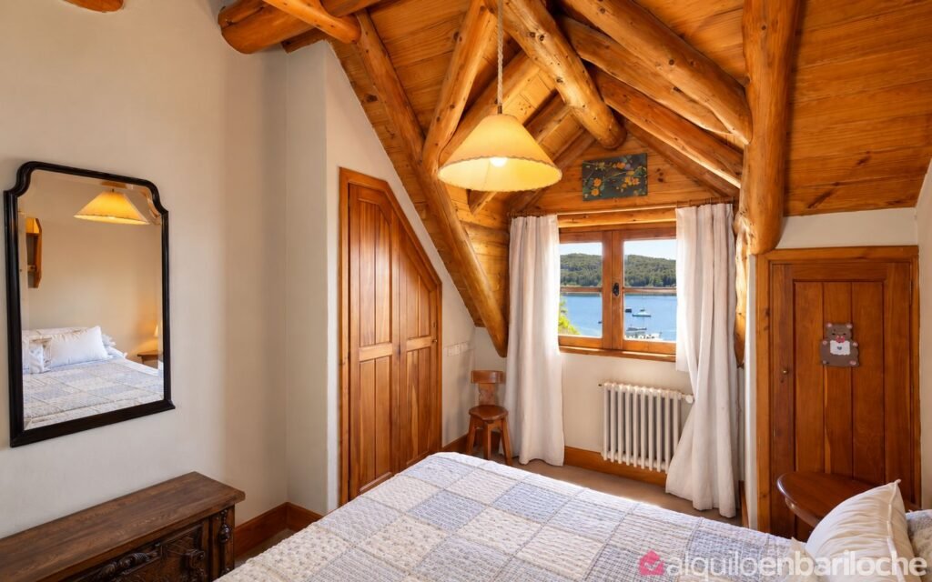 Casa con costa, playa y muelle privado sobre el Nahuel Huapi, para 11, foto 30