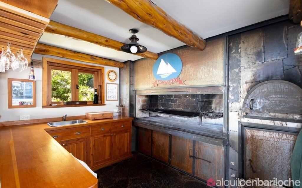 Casa con costa, playa y muelle privado sobre el Nahuel Huapi, para 11, foto 14