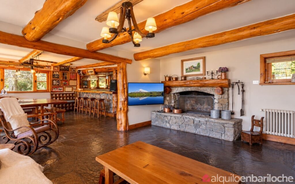 Casa con costa, playa y muelle privado sobre el Nahuel Huapi, para 11, foto 10