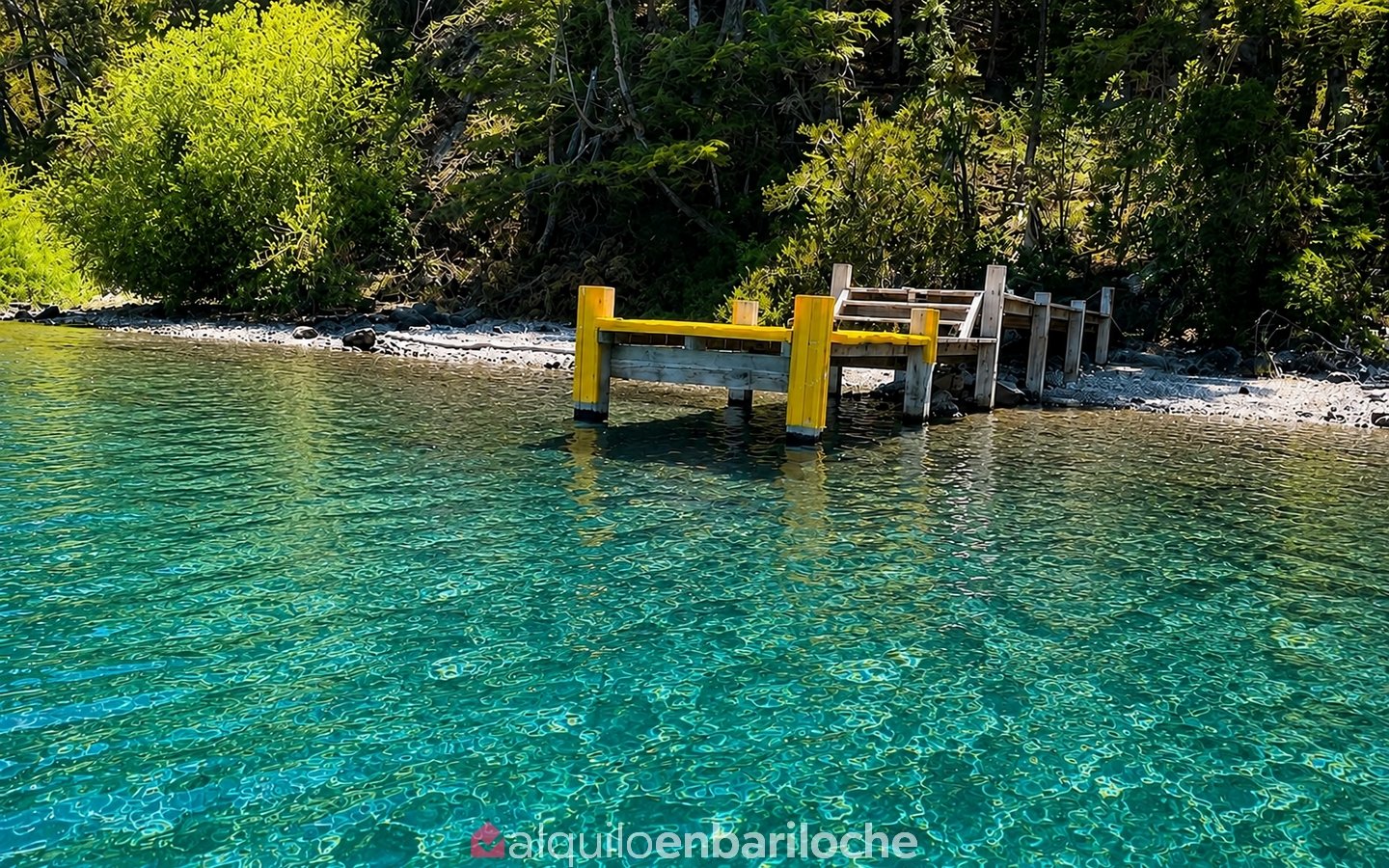 Casa con Costa de Lago Nahuel Huapi y Muelle en Península San Pedro