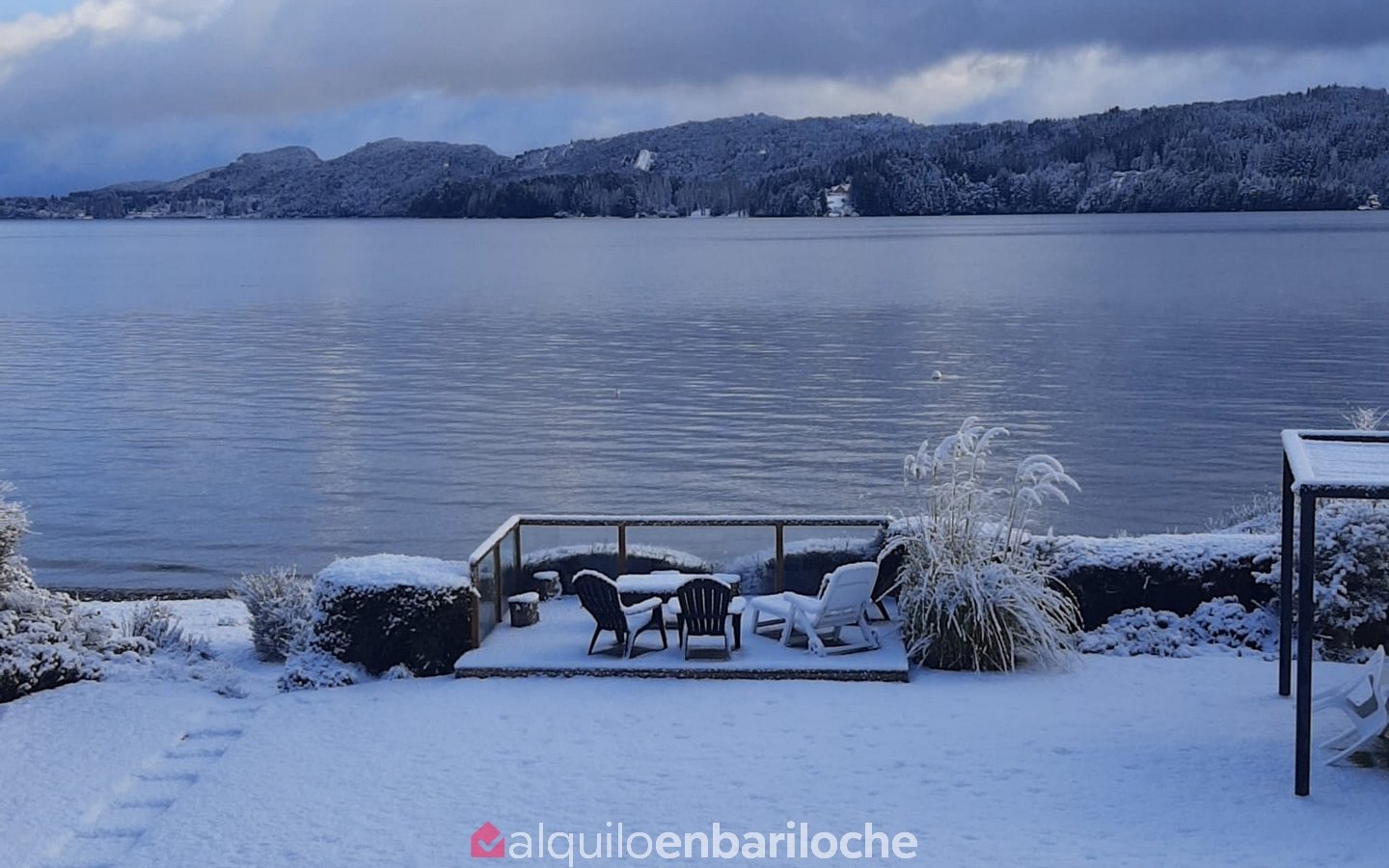 Casa con Costa del Nahuel Huapi y Acceso Directo a la Playa en Bariloche