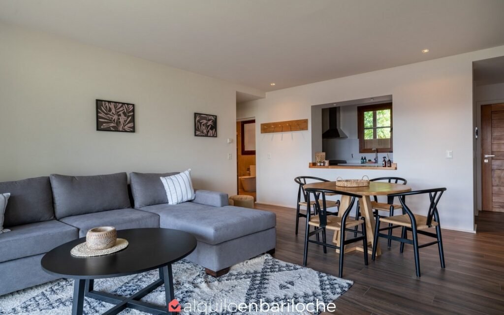 Departamento en planta baja para 3, con jardín, en Peñón de Arelauquen