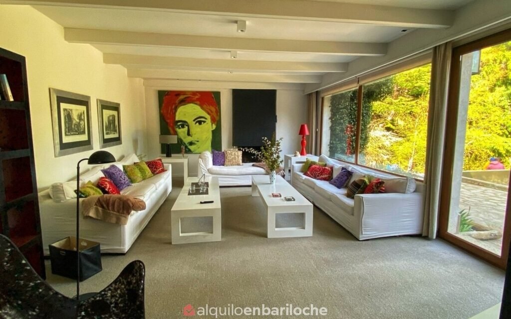 Casa de 3 suites con piscina y jardín en Circuito Chico