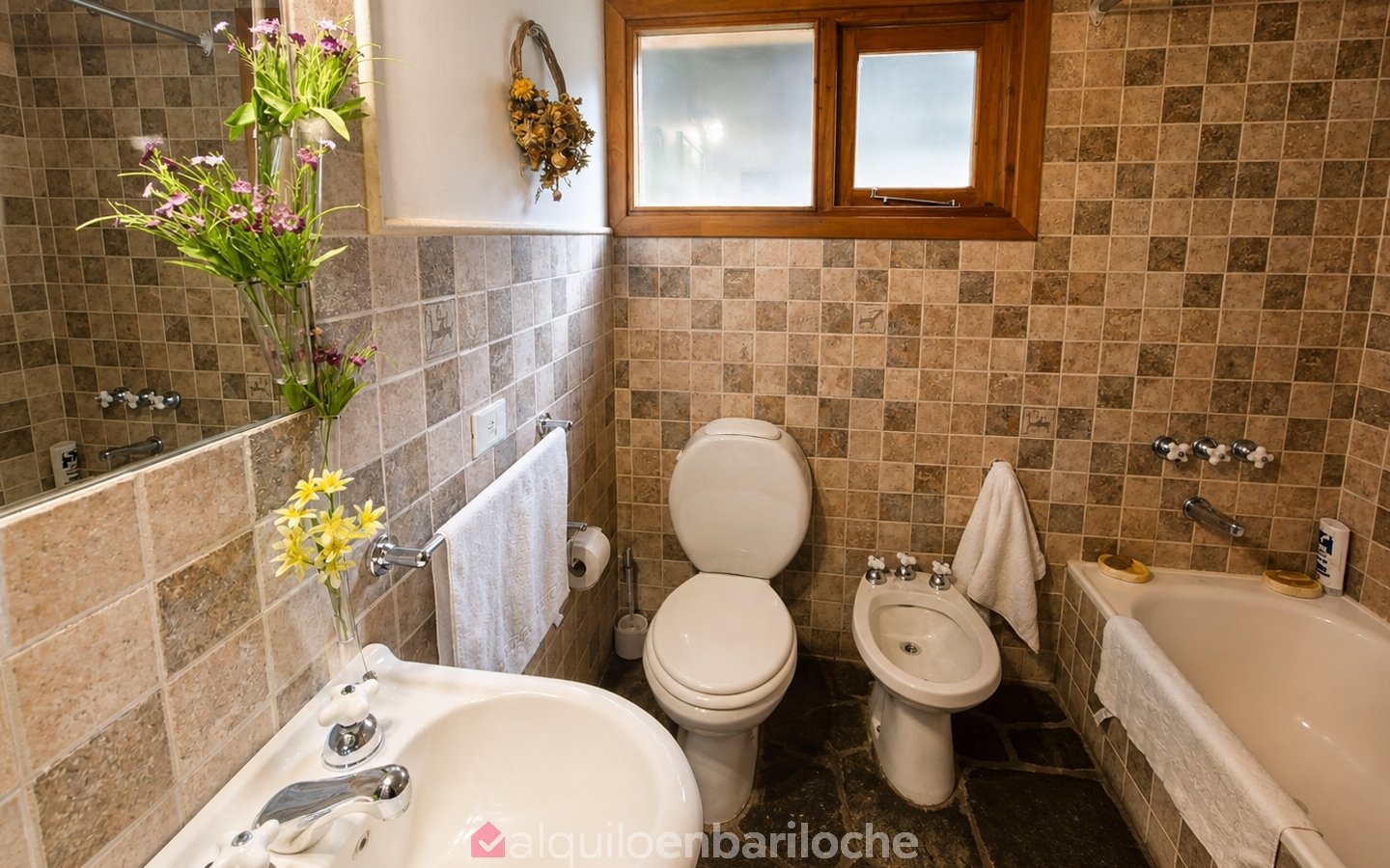Casa con Gran Parque y Vistas al Catedral | Arelauquen Golf