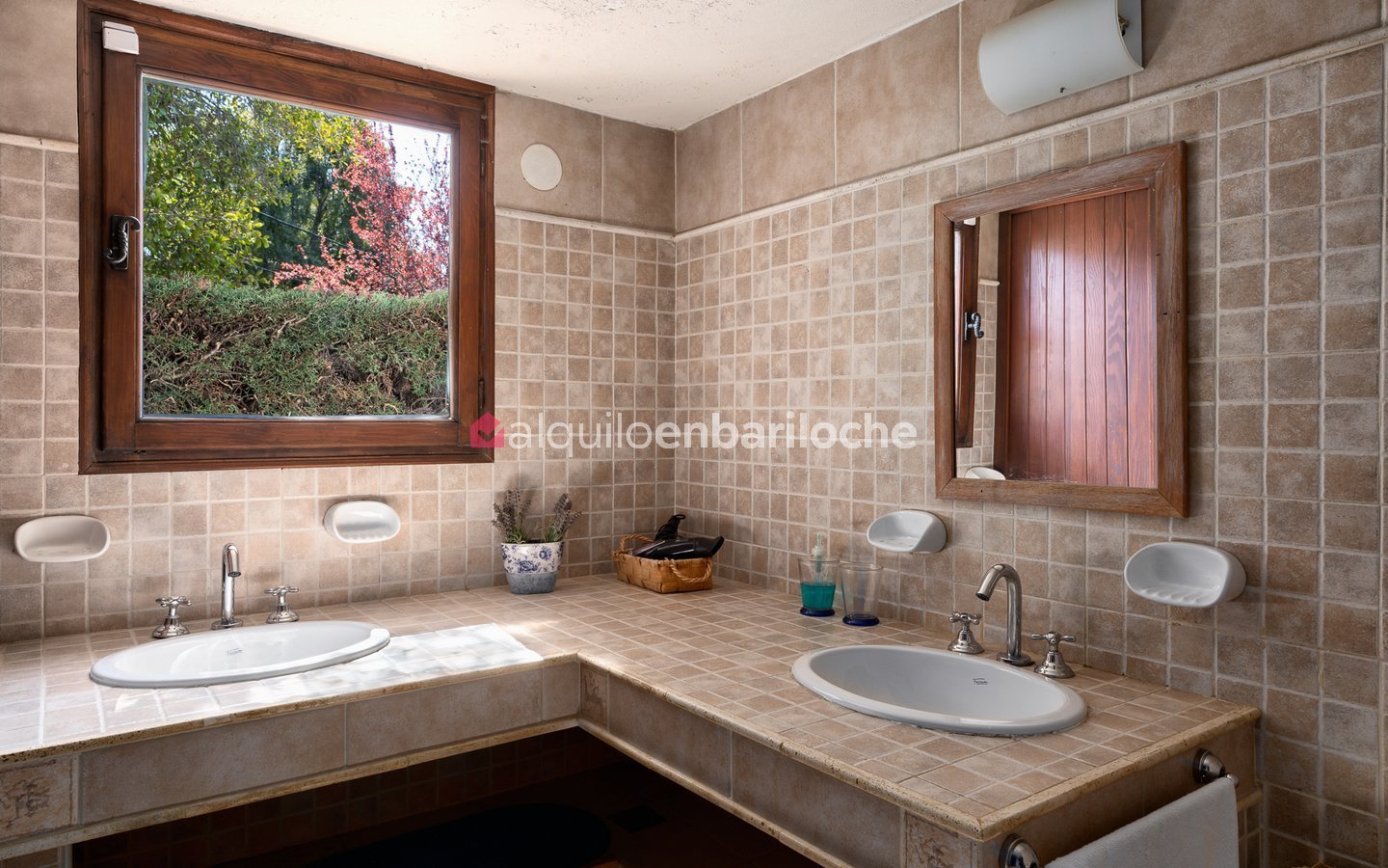 Casa con Playa en Km 12 | Alquiler con Costa de Lago