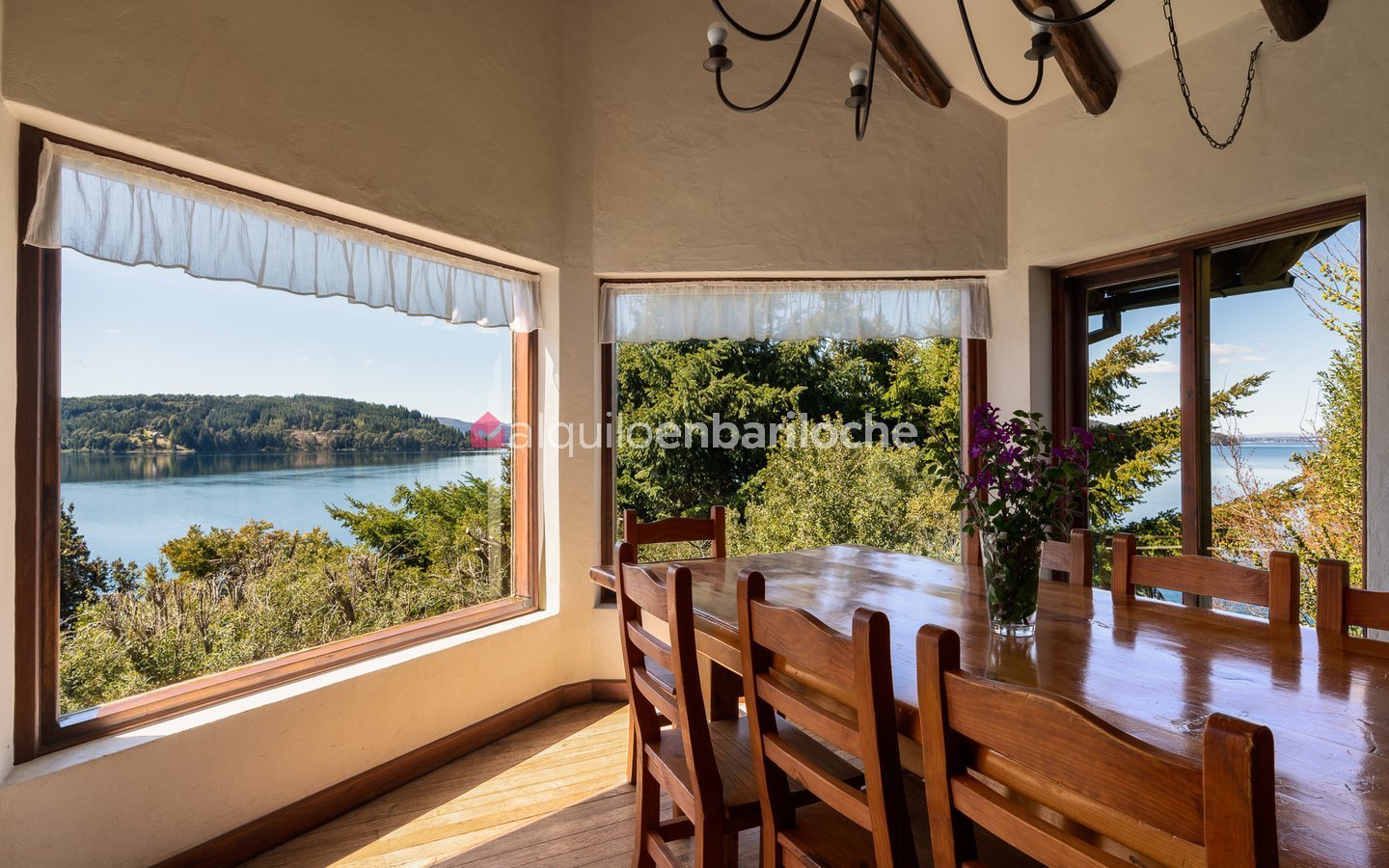 Casa con Playa en Km 12 | Alquiler con Costa de Lago