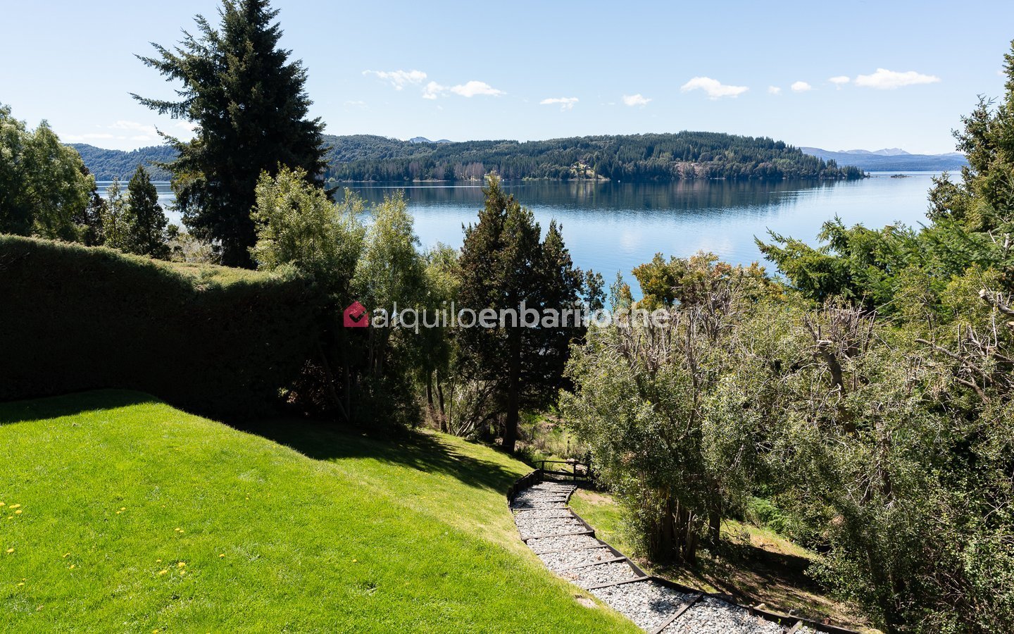 Casa con Playa en Km 12 | Alquiler con Costa de Lago