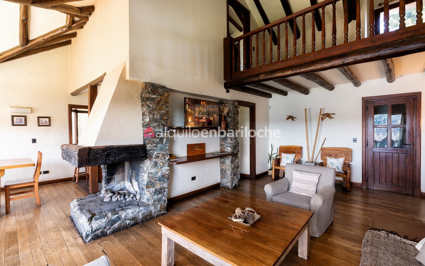 Casa con Playa en Km 12 | Alquiler con Costa de Lago