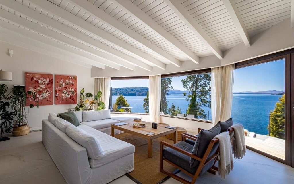 Residencia con costa del Nahuel Huapi para 10 personas