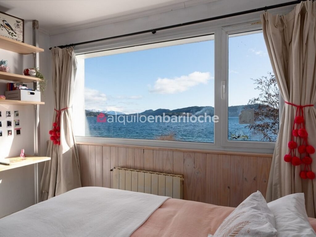 Casa con costa y playa sobre el Nahuel Huapi para 10 personas, foto 28