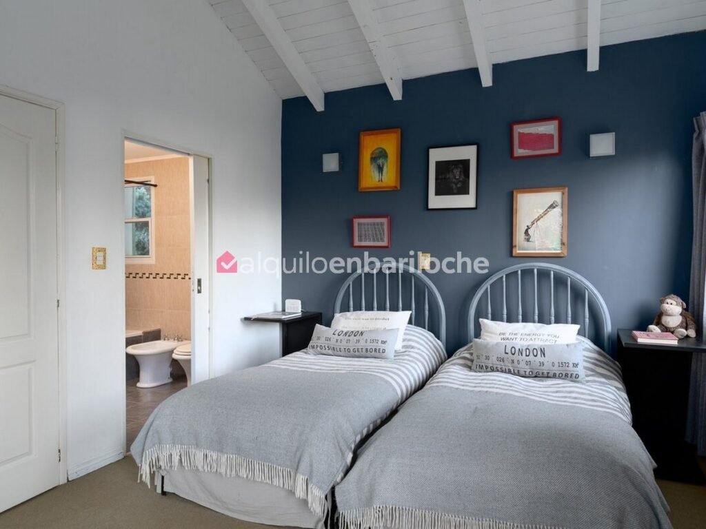 Casa con costa y playa sobre el Nahuel Huapi para 10 personas, foto 33