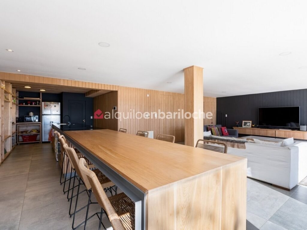 Casa con costa y playa sobre el Nahuel Huapi para 10 personas, foto 6