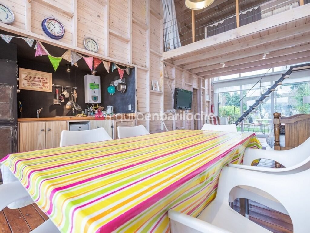 Casa con costa y playa sobre el Nahuel Huapi para 10 personas, foto 35