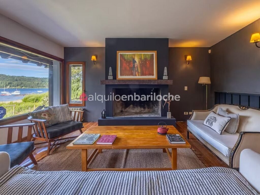 Casa de 7 dormitorios con costa del Nahuel Huapi, para 14 personas