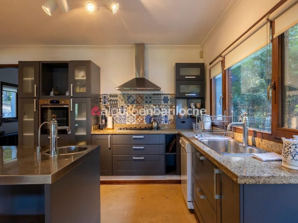 Casa de 7 dormitorios con costa del Nahuel Huapi, para 14 personas, foto 8