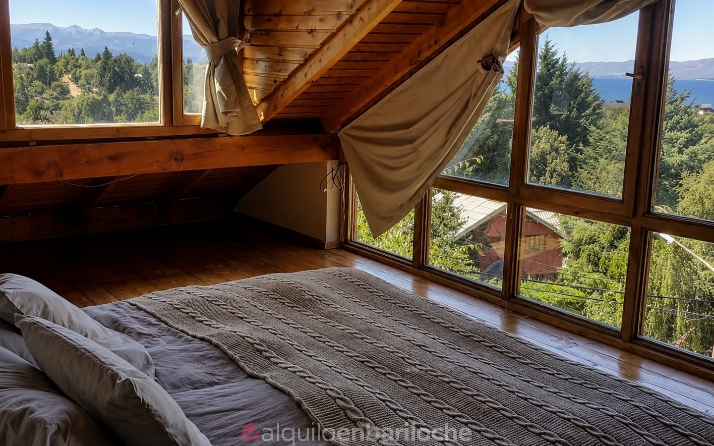 Casa en Barrio Jardín Botánico | Vista al Lago