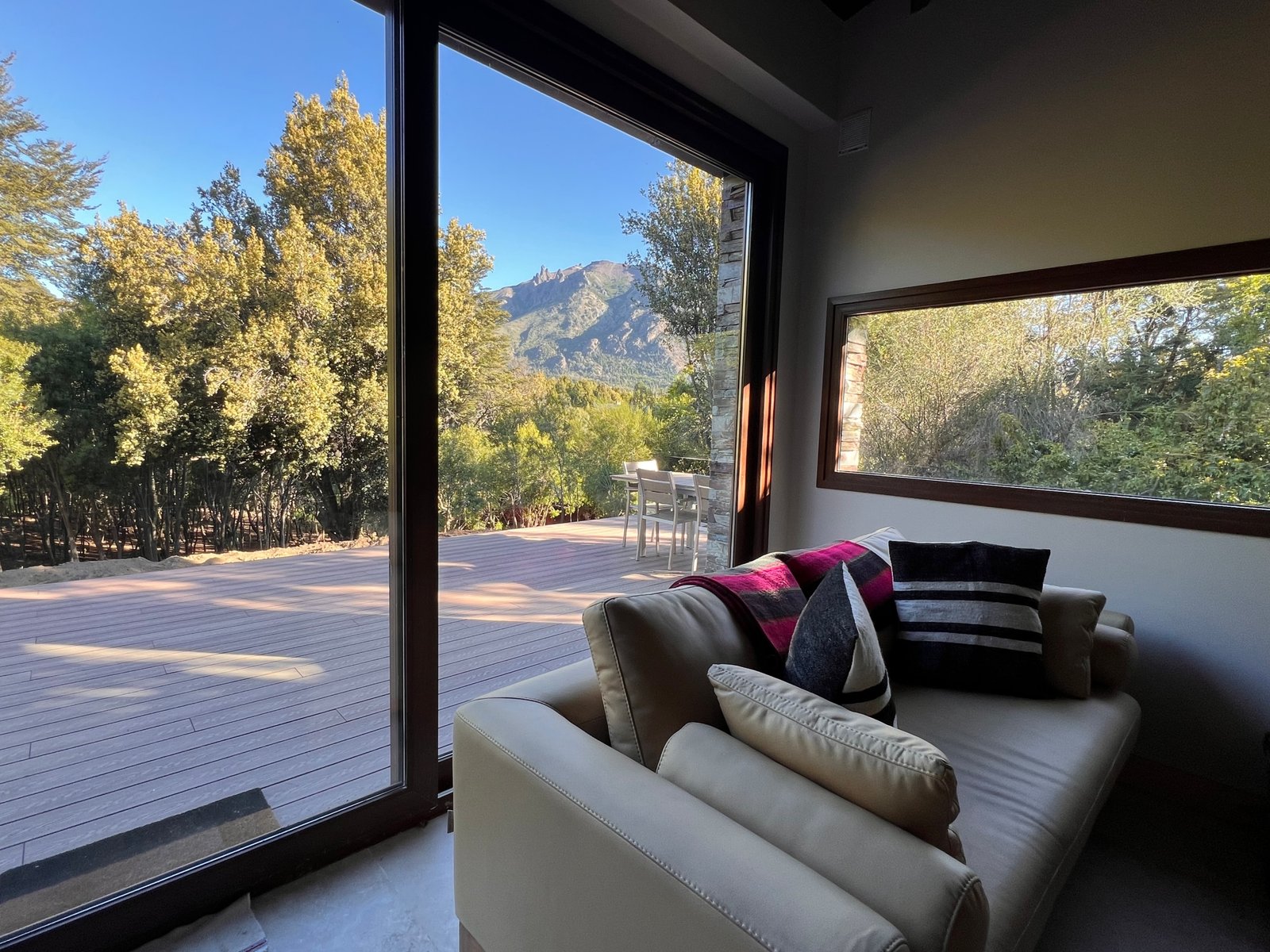 Casa para 8 en Arelauquen, barrio cerrado de Bariloche, con vistas al Cerro Ventana