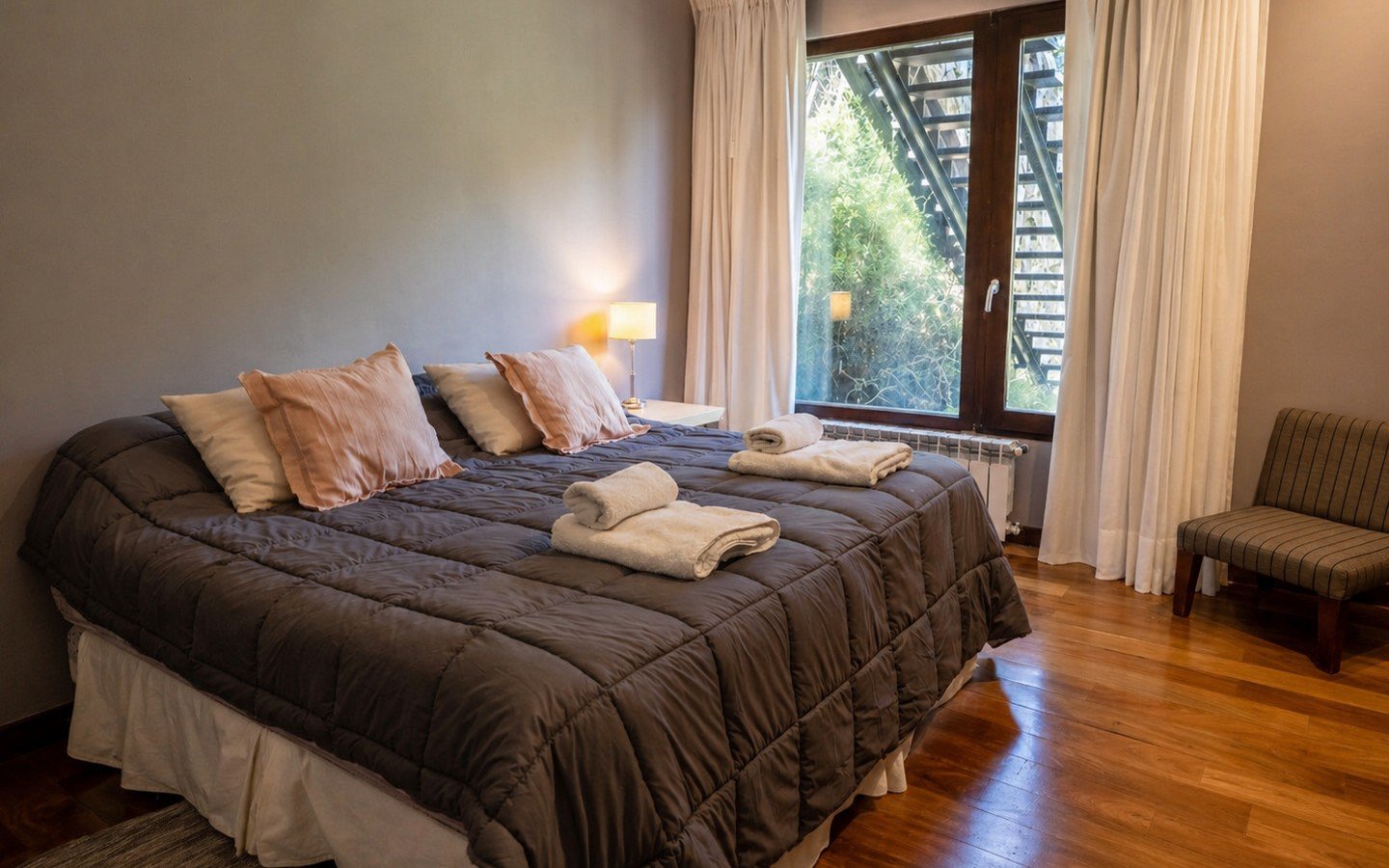 Casa para 8 en Arelauquen Golf & Country Club con vistas al golf y los cerros