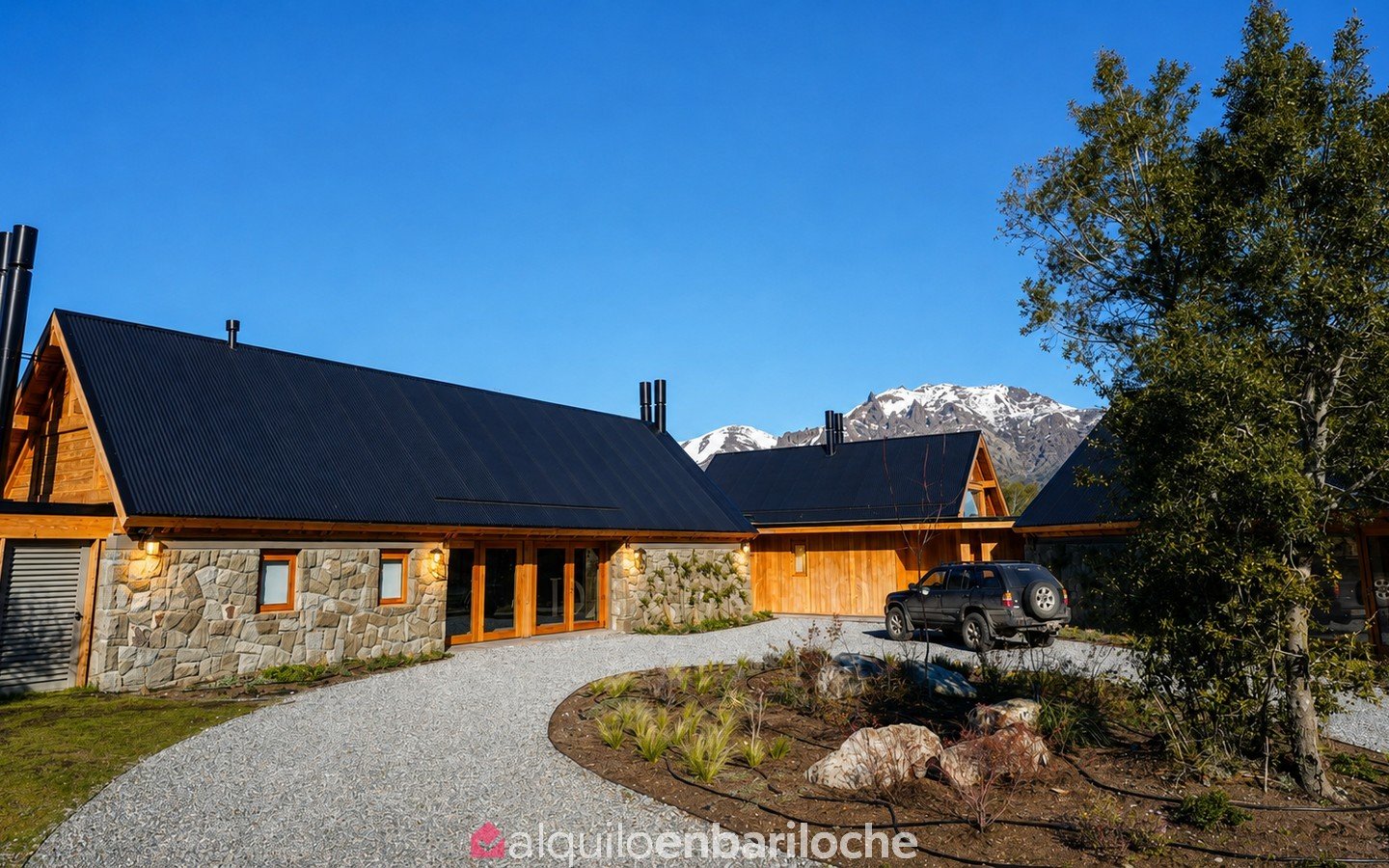 Casa para 12 en Arelauquen con vistas a los cerros y jacuzzi climatizado