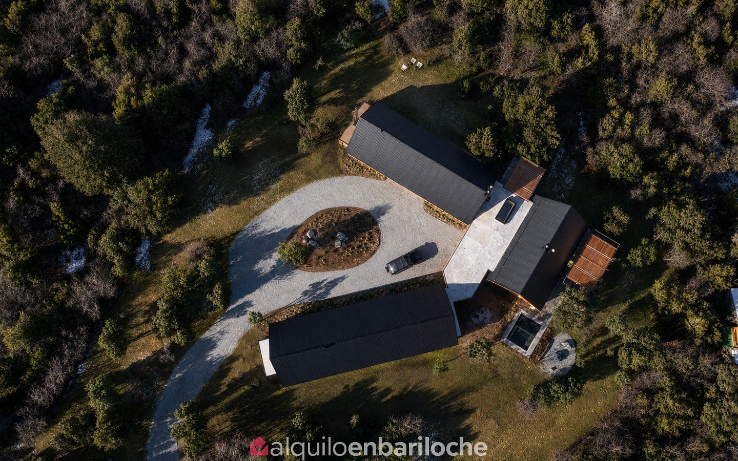 Casa para 12 en Arelauquen con vistas a los cerros y jacuzzi climatizado