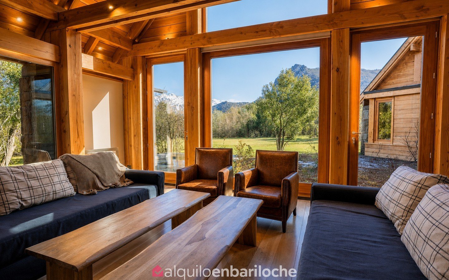Casa para 12 en Arelauquen con vistas a los cerros y jacuzzi climatizado
