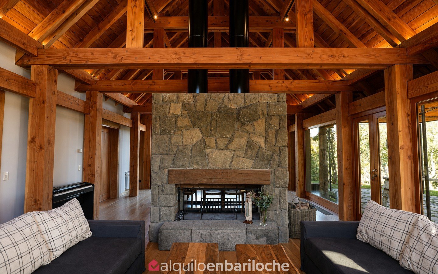 Casa para 12 en Arelauquen con vistas a los cerros y jacuzzi climatizado