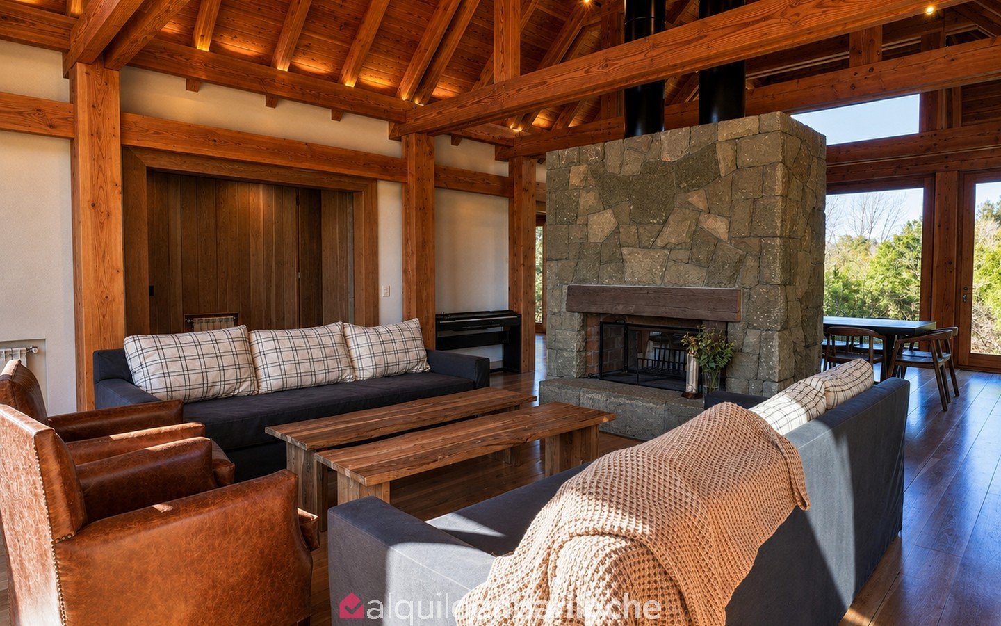 Casa para 12 en Arelauquen con vistas a los cerros y jacuzzi climatizado