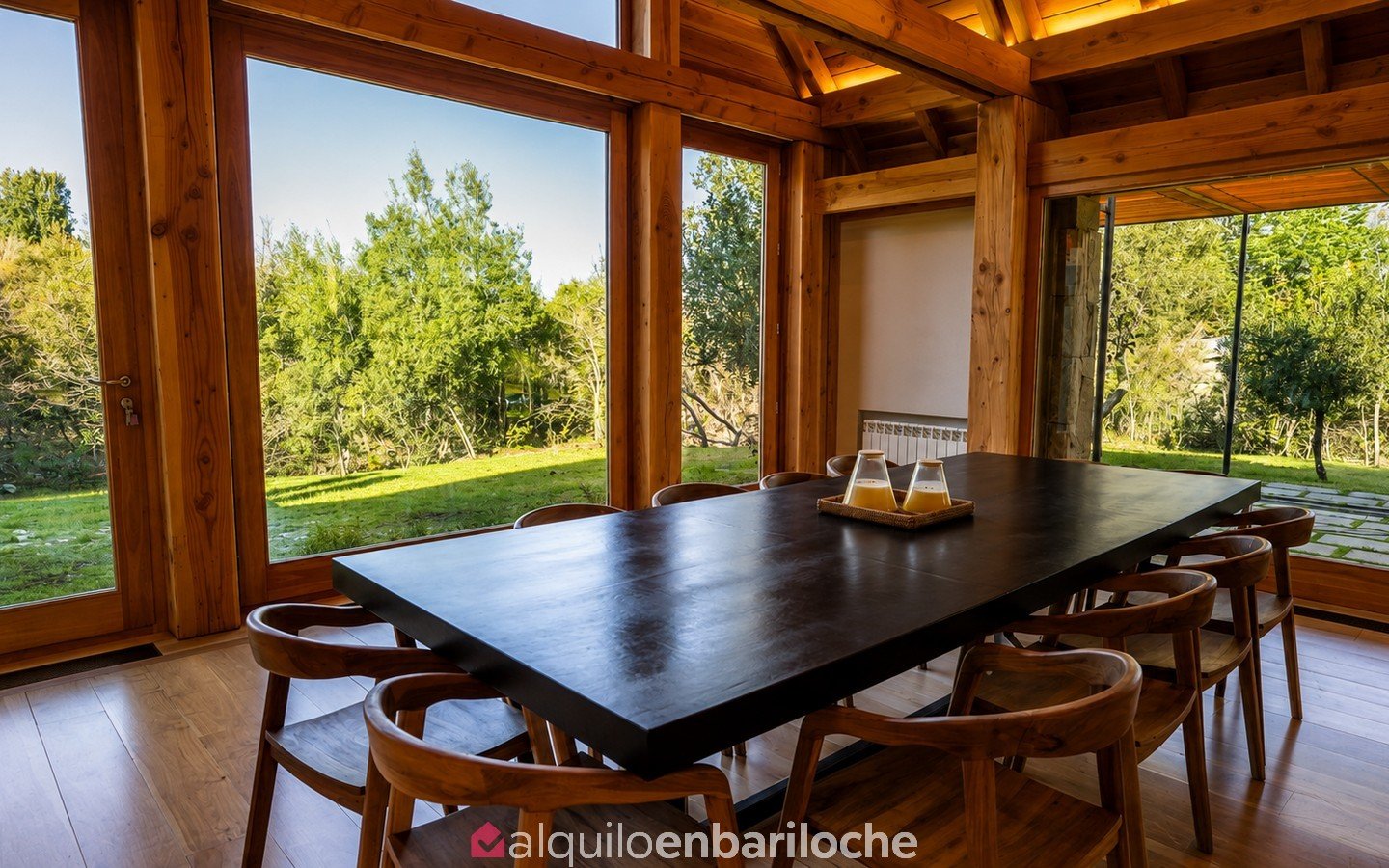 Casa para 12 en Arelauquen con vistas a los cerros y jacuzzi climatizado