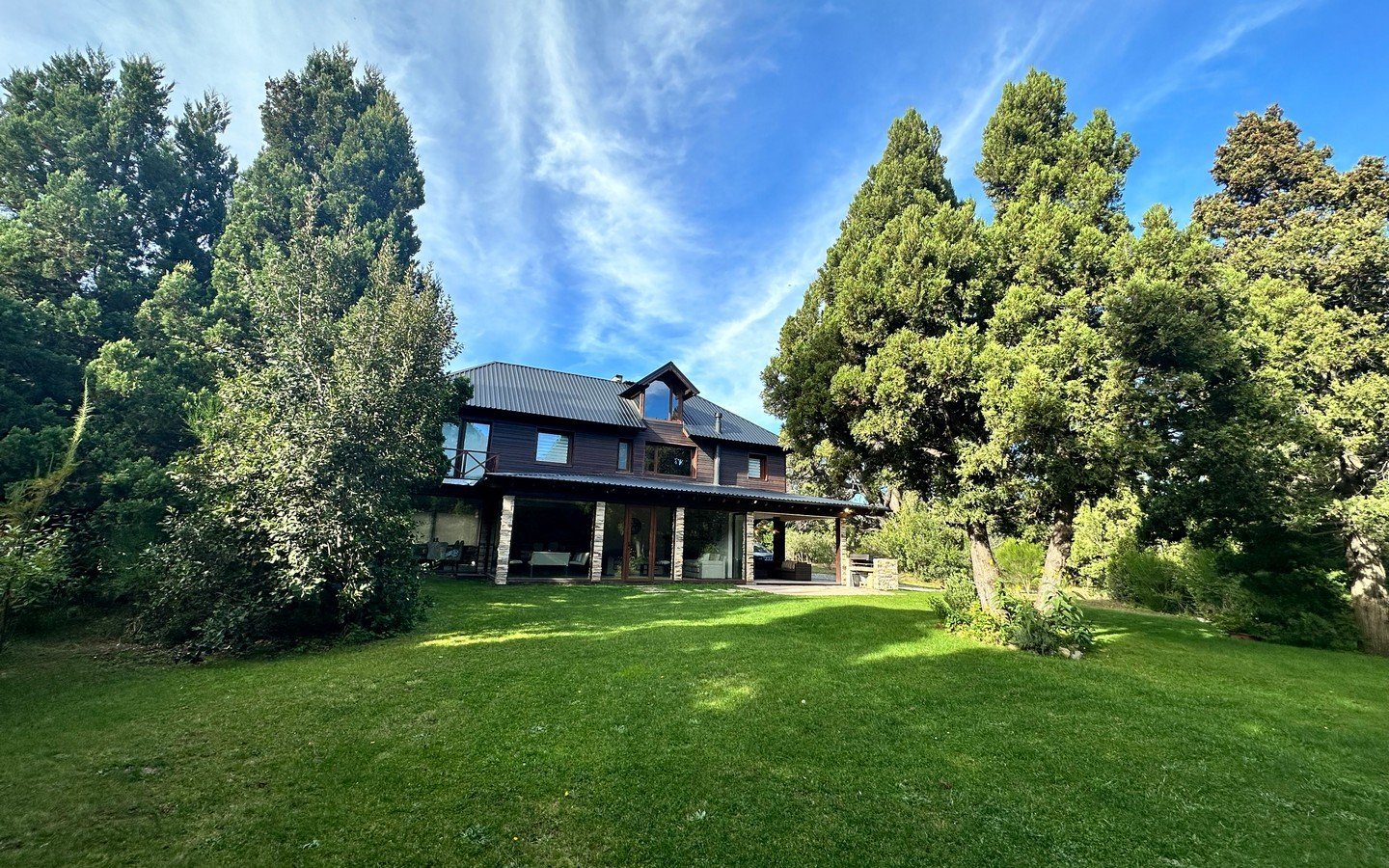 Alquiler Casa en Barrio Privado en Bariloche | Arelauquen 8 personas