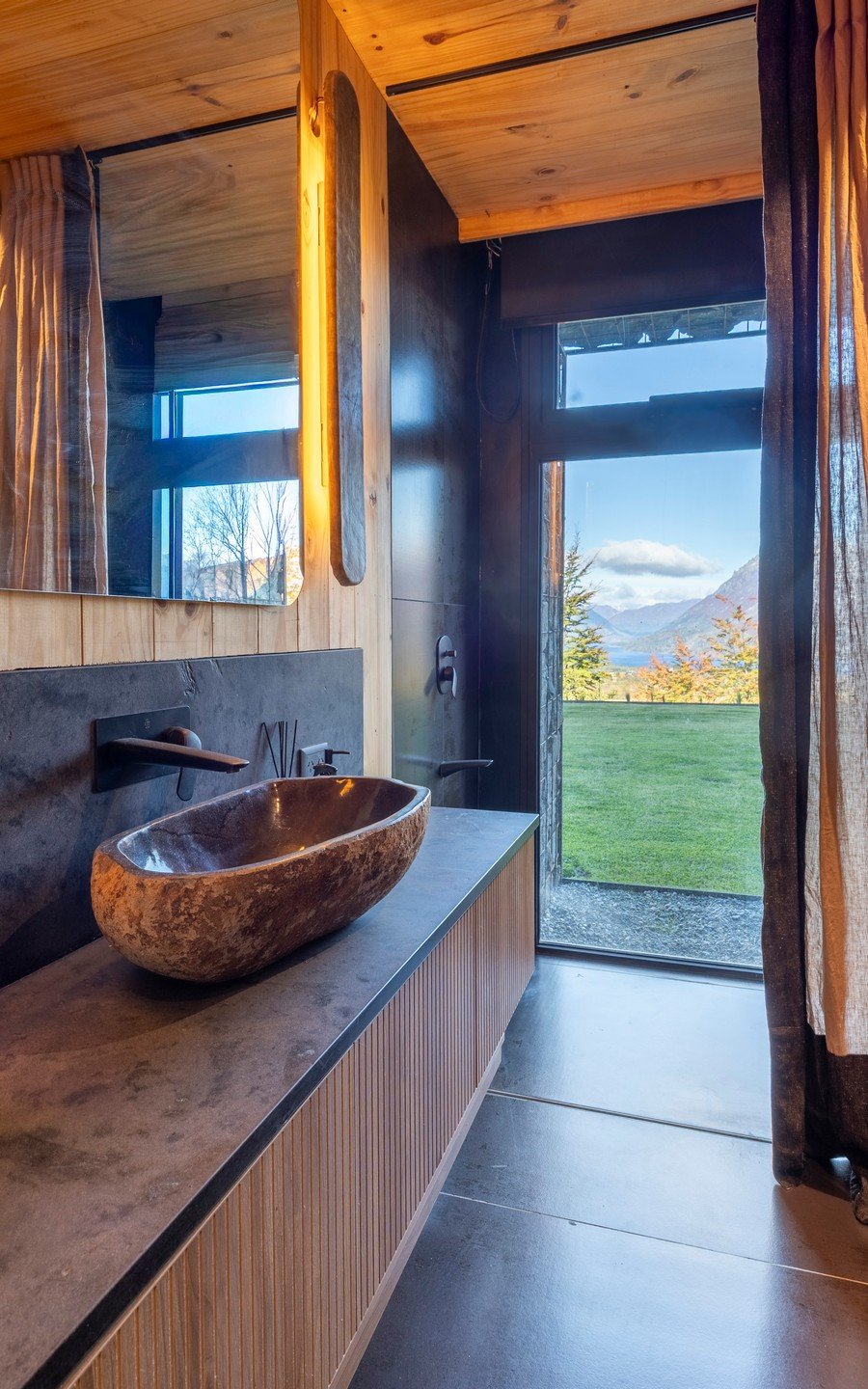 Alquiler Casa con Vista al Lago en Bariloche | Arelauquen