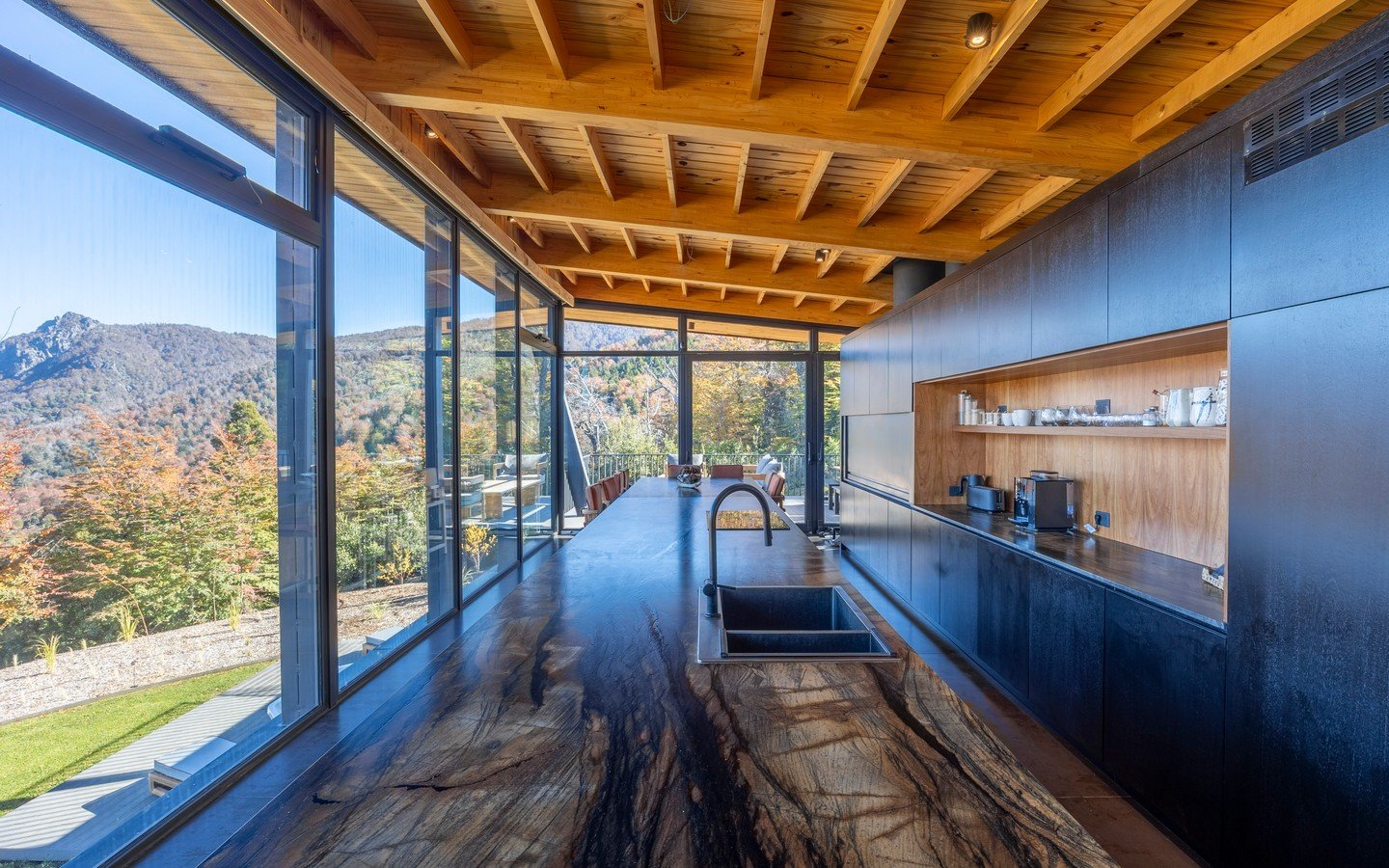 Alquiler Casa con Vista al Lago en Bariloche | Arelauquen