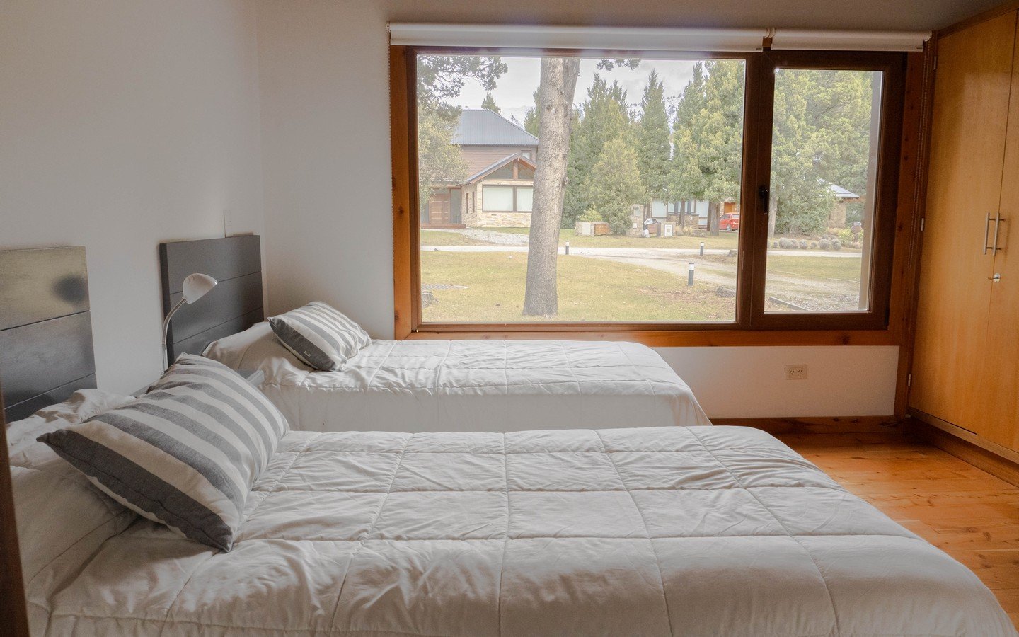 Casa en Arelauquen: barrio cerrado con vista al golf